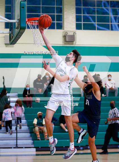 Thumbnail 3 in Franklin vs Eagle Rock photogallery.