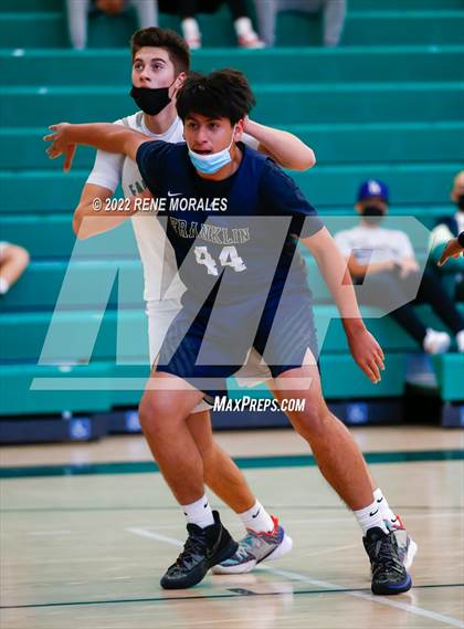 Thumbnail 3 in Franklin vs Eagle Rock photogallery.