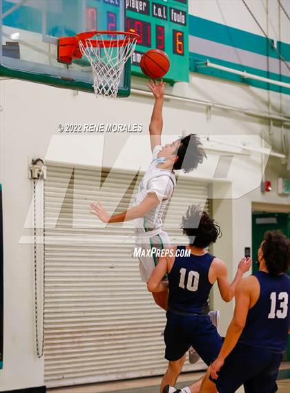 Thumbnail 3 in Franklin vs Eagle Rock photogallery.
