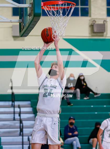 Thumbnail 2 in Franklin vs Eagle Rock photogallery.