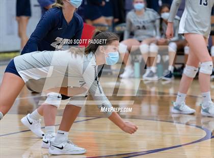 Thumbnail 1 in Blue Springs vs. Lee's Summit West photogallery.