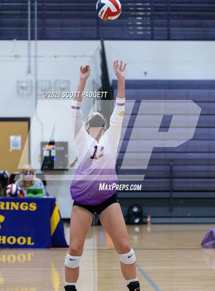 Thumbnail 3 in Blue Springs vs. Lee's Summit West photogallery.