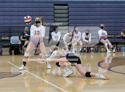 Thumbnail 3 in Blue Springs vs. Lee's Summit West photogallery.