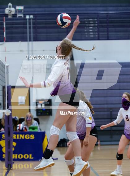 Thumbnail 1 in Blue Springs vs. Lee's Summit West photogallery.