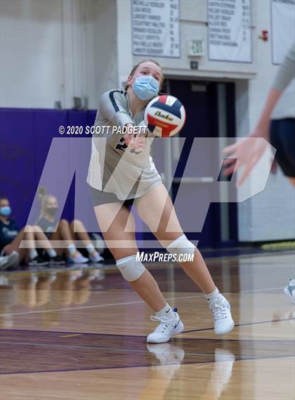 Thumbnail 1 in Blue Springs vs. Lee's Summit West photogallery.