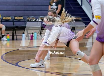 Thumbnail 1 in Blue Springs vs. Lee's Summit West photogallery.