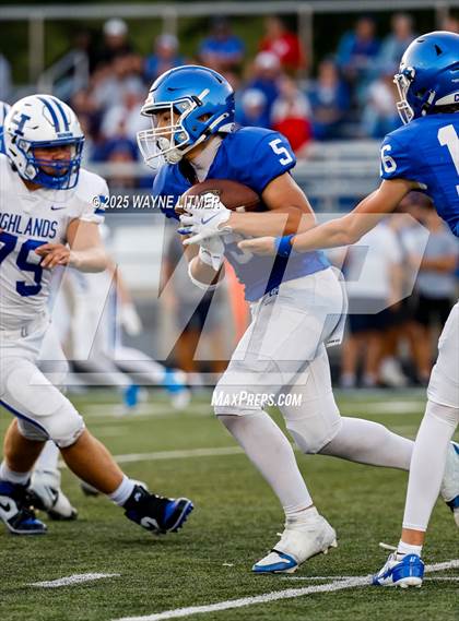 Thumbnail 3 in FR: Highlands @ Covington Catholic photogallery.