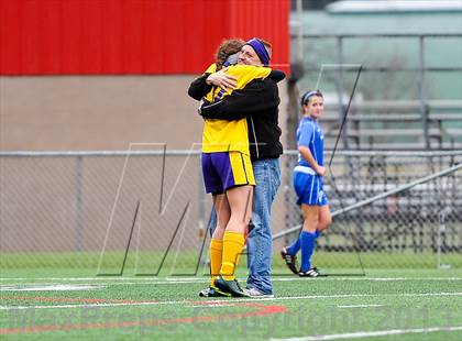 Thumbnail 3 in Haldane vs. Holland (NYSPHSAA Class C Final) photogallery.