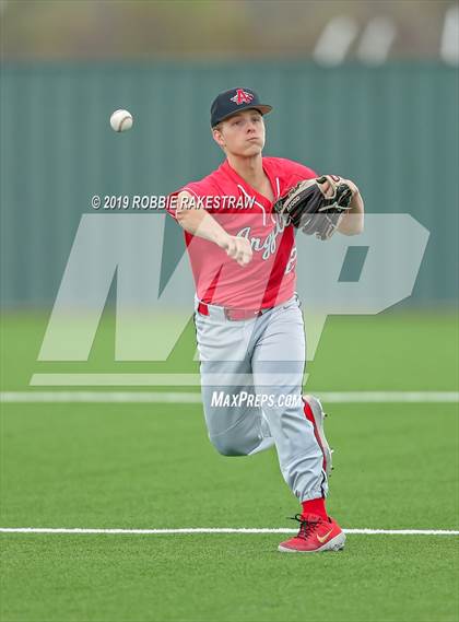 Thumbnail 2 in Crandall @ Argyle photogallery.