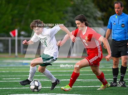 Thumbnail 2 in Skyline vs Newport - Bellevue (District 1/2 4A Playoff) photogallery.