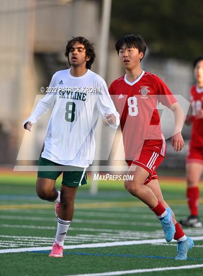 Thumbnail 3 in Skyline vs Newport - Bellevue (District 1/2 4A Playoff) photogallery.