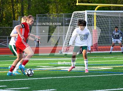 Thumbnail 3 in Skyline vs Newport - Bellevue (District 1/2 4A Playoff) photogallery.