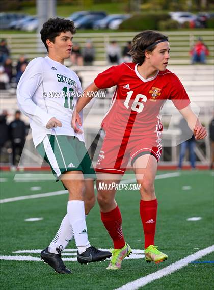 Thumbnail 1 in Skyline vs Newport - Bellevue (District 1/2 4A Playoff) photogallery.