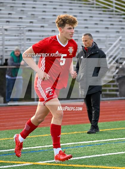 Thumbnail 2 in Skyline vs Newport - Bellevue (District 1/2 4A Playoff) photogallery.