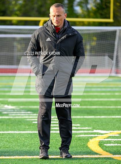 Thumbnail 2 in Skyline vs Newport - Bellevue (District 1/2 4A Playoff) photogallery.