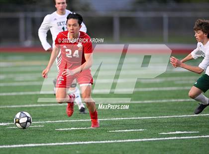 Thumbnail 2 in Skyline vs Newport - Bellevue (District 1/2 4A Playoff) photogallery.