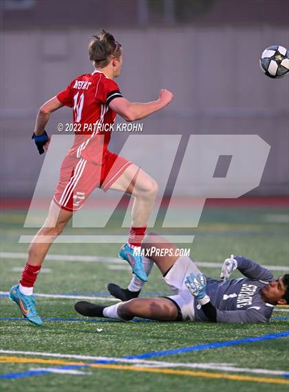 Thumbnail 1 in Skyline vs Newport - Bellevue (District 1/2 4A Playoff) photogallery.