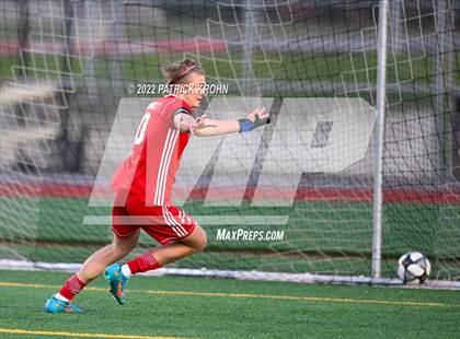 Thumbnail 1 in Skyline vs Newport - Bellevue (District 1/2 4A Playoff) photogallery.
