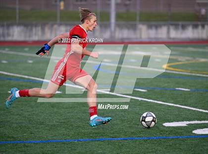 Thumbnail 2 in Skyline vs Newport - Bellevue (District 1/2 4A Playoff) photogallery.