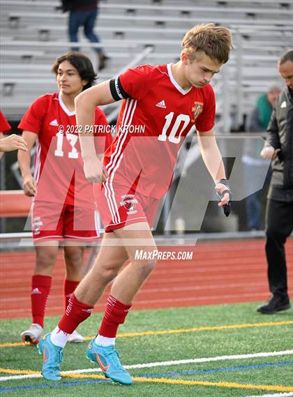 Thumbnail 3 in Skyline vs Newport - Bellevue (District 1/2 4A Playoff) photogallery.