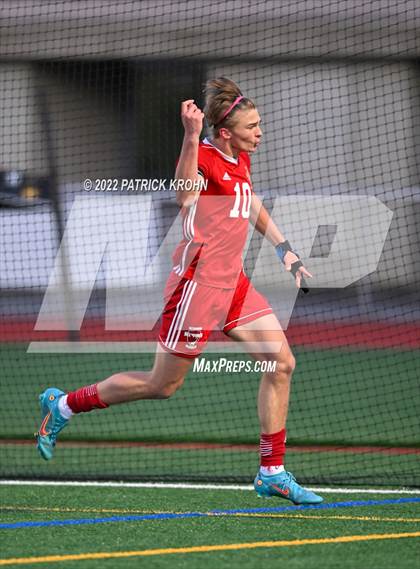 Thumbnail 1 in Skyline vs Newport - Bellevue (District 1/2 4A Playoff) photogallery.