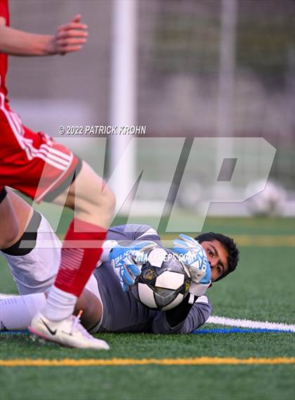 Thumbnail 2 in Skyline vs Newport - Bellevue (District 1/2 4A Playoff) photogallery.