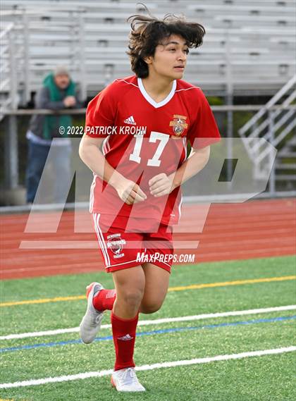 Thumbnail 3 in Skyline vs Newport - Bellevue (District 1/2 4A Playoff) photogallery.