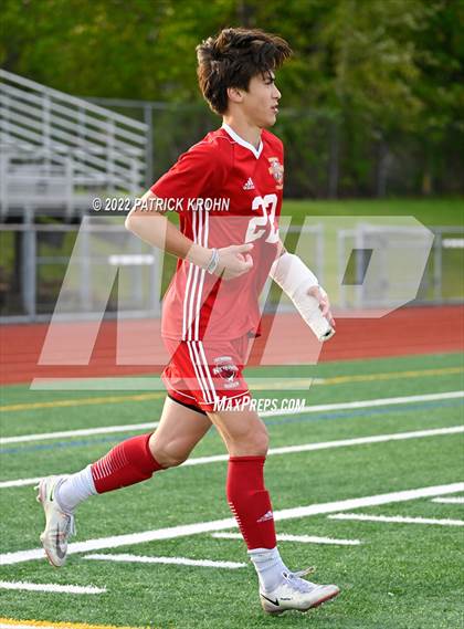 Thumbnail 1 in Skyline vs Newport - Bellevue (District 1/2 4A Playoff) photogallery.