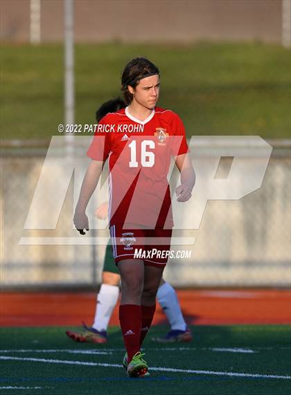 Thumbnail 2 in Skyline vs Newport - Bellevue (District 1/2 4A Playoff) photogallery.