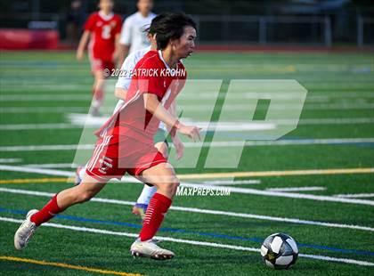Thumbnail 2 in Skyline vs Newport - Bellevue (District 1/2 4A Playoff) photogallery.