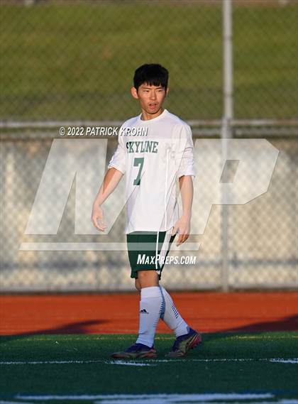 Thumbnail 3 in Skyline vs Newport - Bellevue (District 1/2 4A Playoff) photogallery.