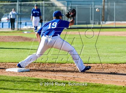 Thumbnail 2 in Santana @ Rancho Bernardo photogallery.