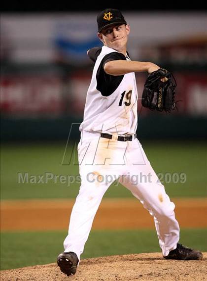 Thumbnail 2 in Edison vs. Capistrano Valley (CIF SS D1 Final) photogallery.