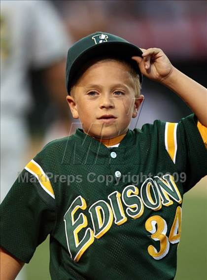 Thumbnail 1 in Edison vs. Capistrano Valley (CIF SS D1 Final) photogallery.