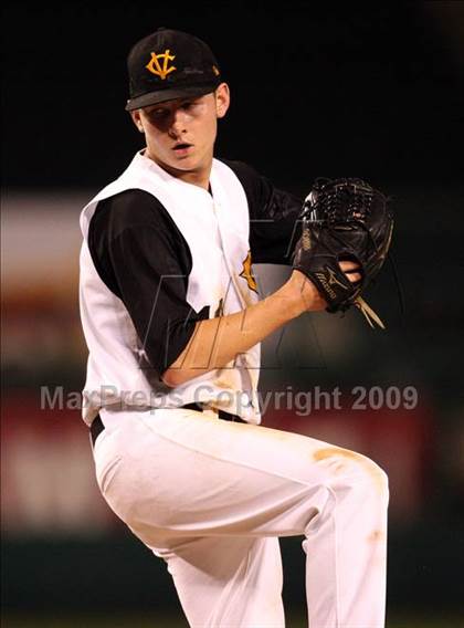 Thumbnail 3 in Edison vs. Capistrano Valley (CIF SS D1 Final) photogallery.