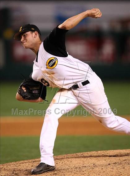 Thumbnail 1 in Edison vs. Capistrano Valley (CIF SS D1 Final) photogallery.
