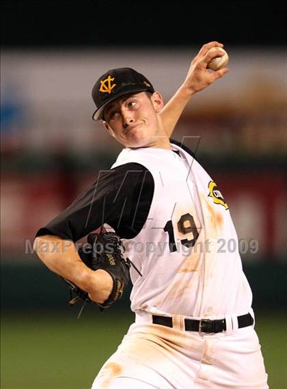 Thumbnail 1 in Edison vs. Capistrano Valley (CIF SS D1 Final) photogallery.