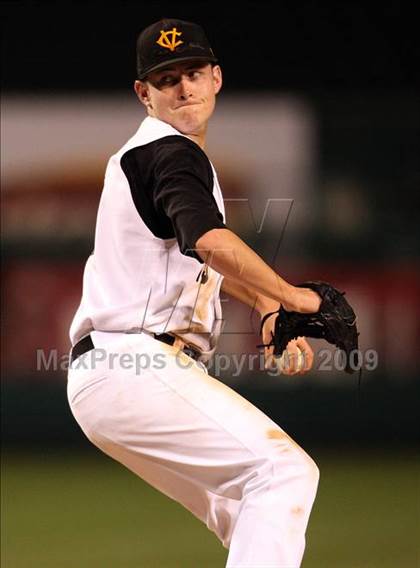 Thumbnail 1 in Edison vs. Capistrano Valley (CIF SS D1 Final) photogallery.