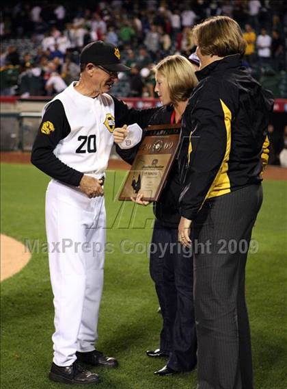 Thumbnail 3 in Edison vs. Capistrano Valley (CIF SS D1 Final) photogallery.