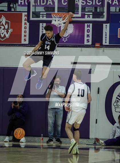 Thumbnail 2 in Quincy vs. Althoff Catholic (Prairie Farma Holiday Classic) photogallery.