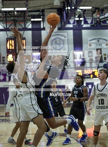 Thumbnail 1 in Quincy vs. Althoff Catholic (Prairie Farma Holiday Classic) photogallery.