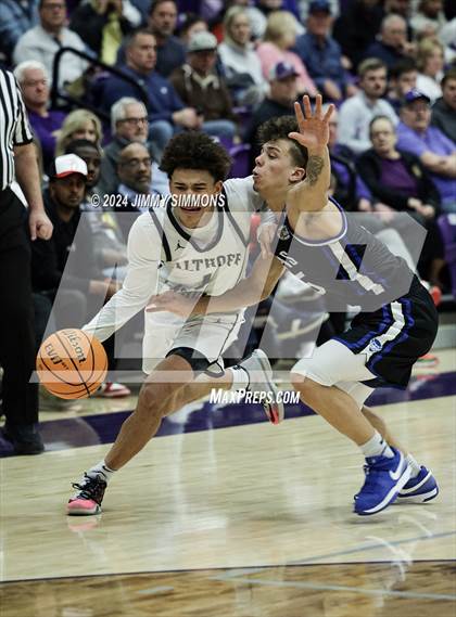 Thumbnail 1 in Quincy vs. Althoff Catholic (Prairie Farma Holiday Classic) photogallery.