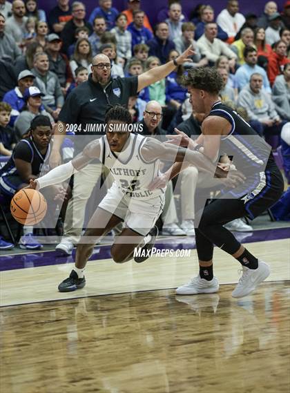 Thumbnail 3 in Quincy vs. Althoff Catholic (Prairie Farma Holiday Classic) photogallery.