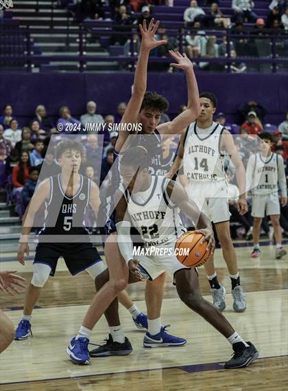 Thumbnail 1 in Quincy vs. Althoff Catholic (Prairie Farma Holiday Classic) photogallery.