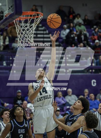Thumbnail 3 in Quincy vs. Althoff Catholic (Prairie Farma Holiday Classic) photogallery.