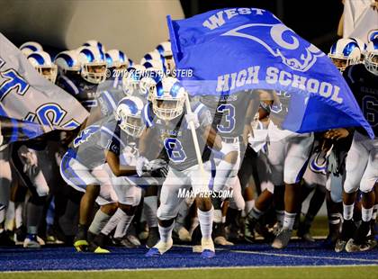 Thumbnail 3 in LaSalle @ West St. John (LHSAA 1A 2nd Round Playoff) photogallery.