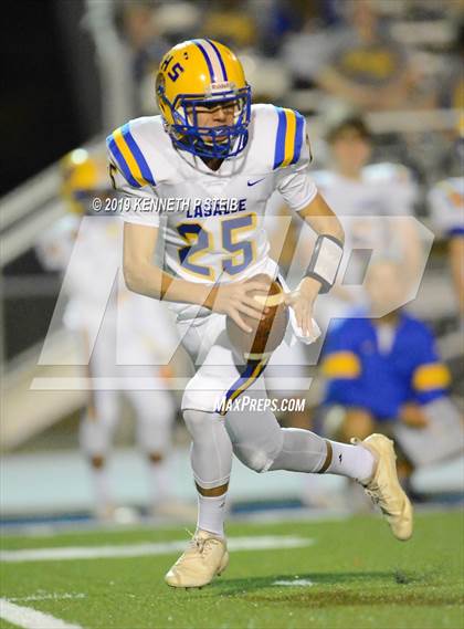 Thumbnail 3 in LaSalle @ West St. John (LHSAA 1A 2nd Round Playoff) photogallery.