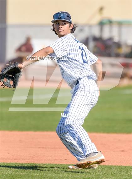 Thumbnail 3 in Bishop Kelly vs. Quartz Hill (Coach Bob  Invitational) photogallery.