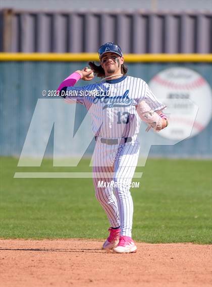 Thumbnail 1 in Bishop Kelly vs. Quartz Hill (Coach Bob  Invitational) photogallery.