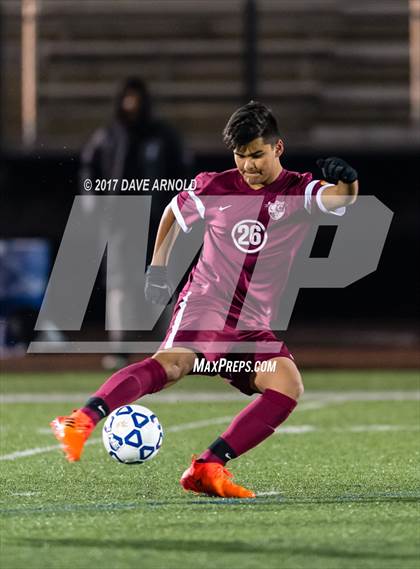 Thumbnail 2 in Arlington vs. Concord-Carlisle (MIAA Division 2 North Final) photogallery.
